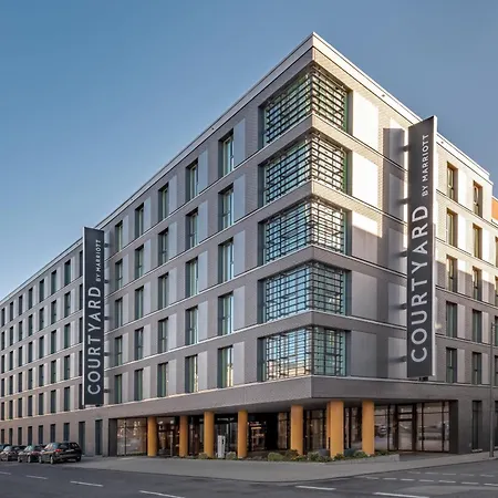 Szálloda Courtyard By Marriott 4*