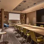 Courtyard By Marriott Hotel Köln