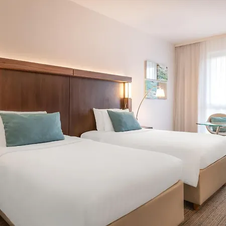 Courtyard By Marriott Szálloda 4*