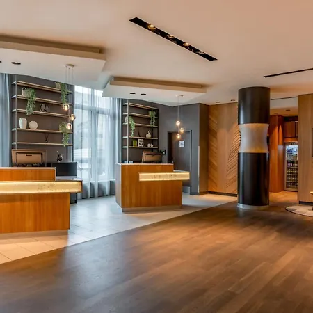 Courtyard By Marriott