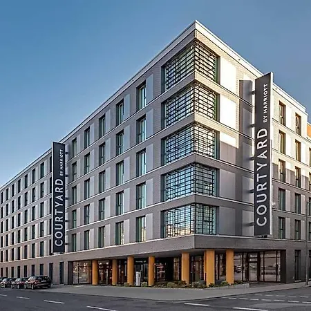 Courtyard By Marriott