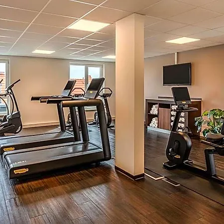 Courtyard By Marriott Szálloda Köln