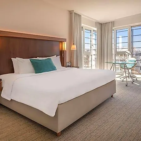 Szálloda Courtyard By Marriott