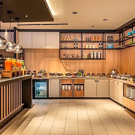 Courtyard By Marriott Köln