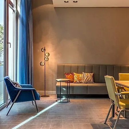 Szálloda Courtyard By Marriott