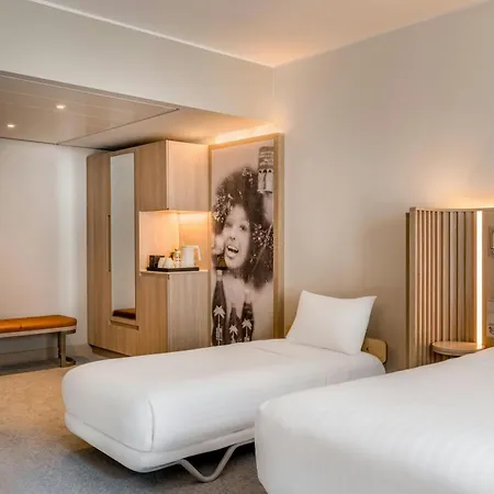 Hotel Courtyard By Marriott Keulen