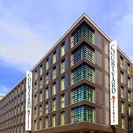 Szálloda Courtyard By Marriott 4*