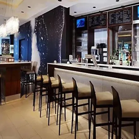 Szálloda Courtyard By Marriott