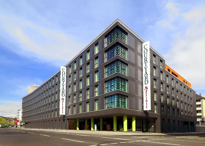 Otel Courtyard By Marriott