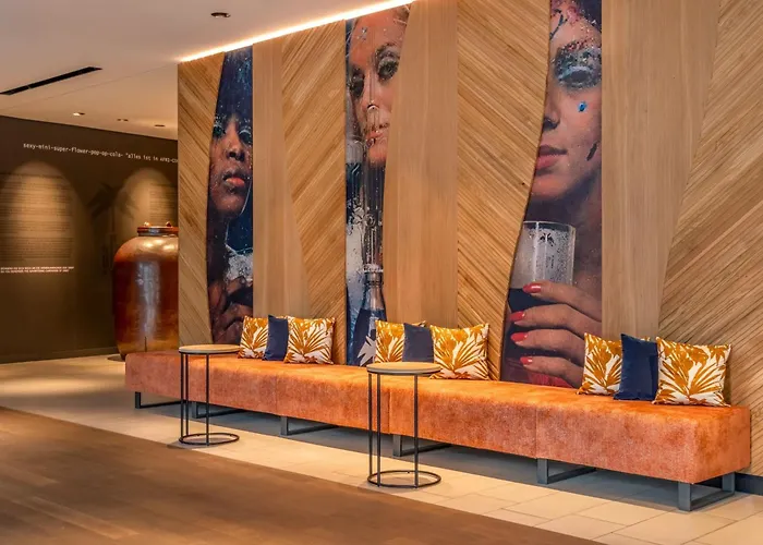 Courtyard By Marriott Hotel