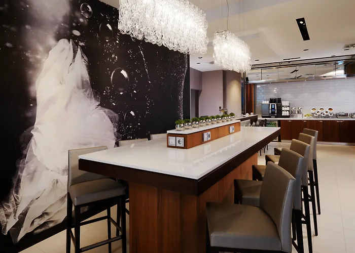 Hotel Courtyard By Marriott