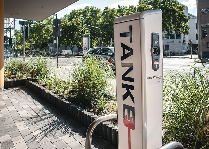 Hotel Courtyard By Marriott