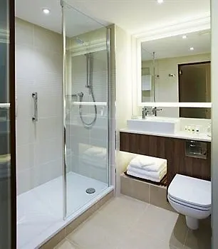 Otel Courtyard By Marriott Köln