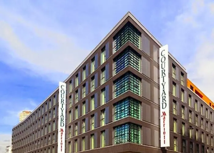 Otel Courtyard By Marriott 4*