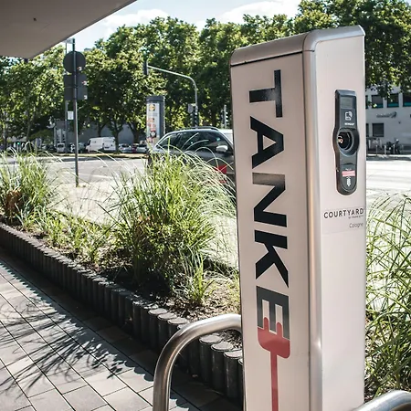 Hotel Courtyard By Marriott