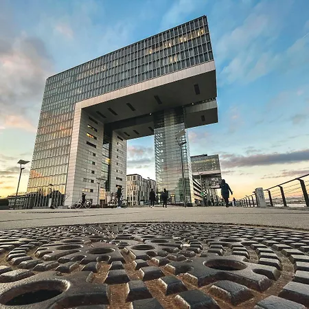 Courtyard By Marriott Hotel Colonia