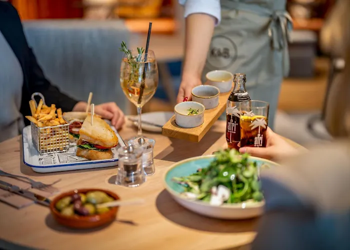 Courtyard By Marriott Keulen